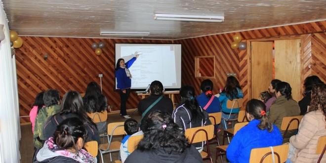 Taller sobre el Ingreso Ético Familiar se desarrolló en Dalcahue