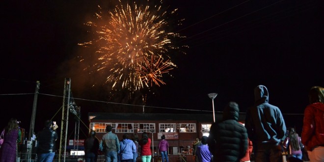 Fuegos Artificiales y la Fiesta del Ajo cerraron la Semana Dalcahuina 2015