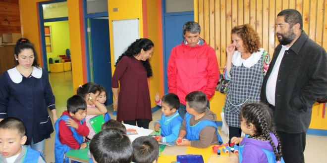 Corporación Municipal de Dalcahue hizo entrega de maletines escolares