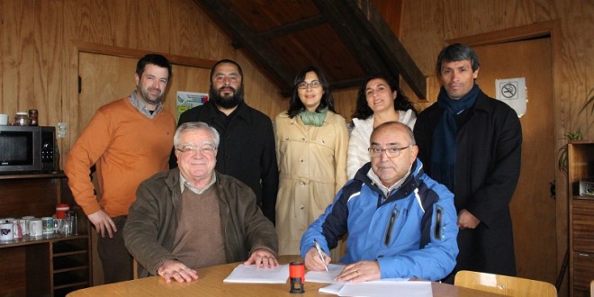 Corporación Municipal de Dalcahue firmó convenio medioambiental con Parque Eólico San Pedro