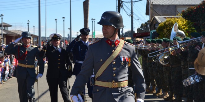 DALCAHUE RINDE HONORES A LA PATRIA