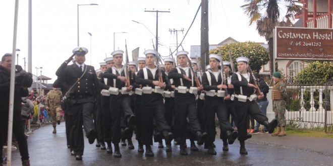 Dalcahue disfruto con desfile cívico militar