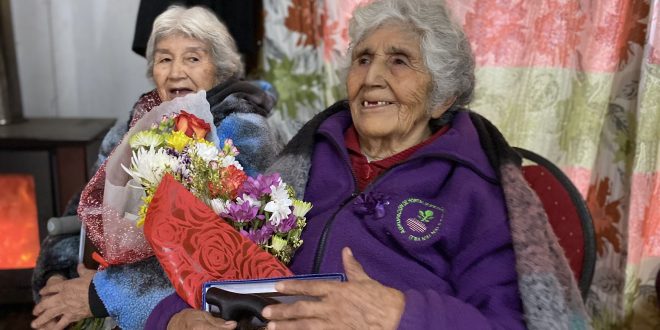 CONVERSATORIO Y RECONOCIMIENTO PARA MUJERES INDÍGENDAS DE DALCAHUE