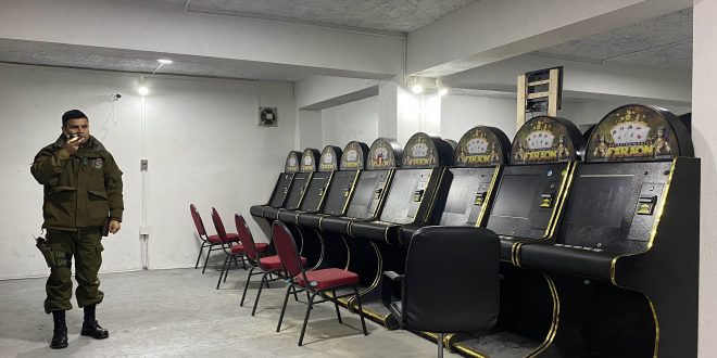 REQUISAN MÁQUINAS DE JUEGO DE LOCAL QUE FUNCIONABA SIN PERMISOS