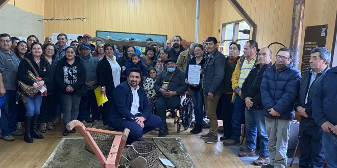 CON LA COMUNIDAD, DAN EL VAMOS A PAVIMENTACIÓN DE RUTA TEGUEL BAJO Y QUIQUEL
