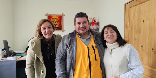 Alcaldesa de Dalcahue coordina apoyo al Centro de Rehabilitación Chiloé