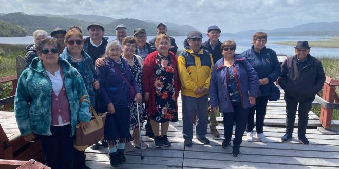 Adultos mayores de Dalcahue disfrutan jornada de conexión con la naturaleza en el Parque Nacional Chiloé