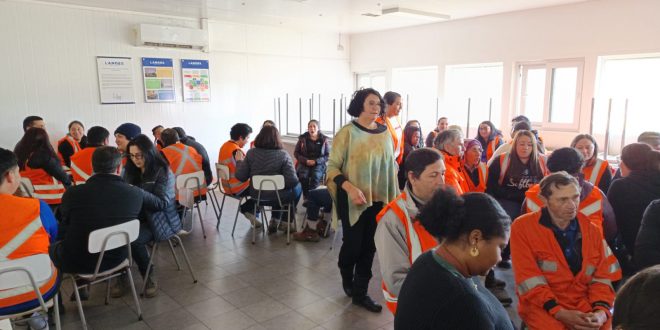 Dalcahue impulsa el bienestar y la capacitación de 290 personas en solo cuatro meses