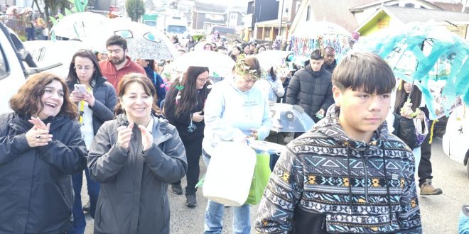 Dalcahue marchó unido por el reciclaje y el cuidado del medio ambiente