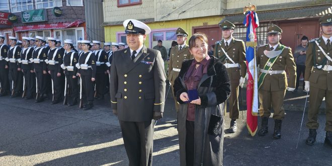 Dalcahue reconoció labor de Suboficial Mayor Luis Jeldres en aniversario de las Glorias Navales