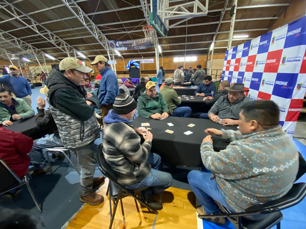 Emprendedores locales protagonizaron feria familiar en Dalcahue