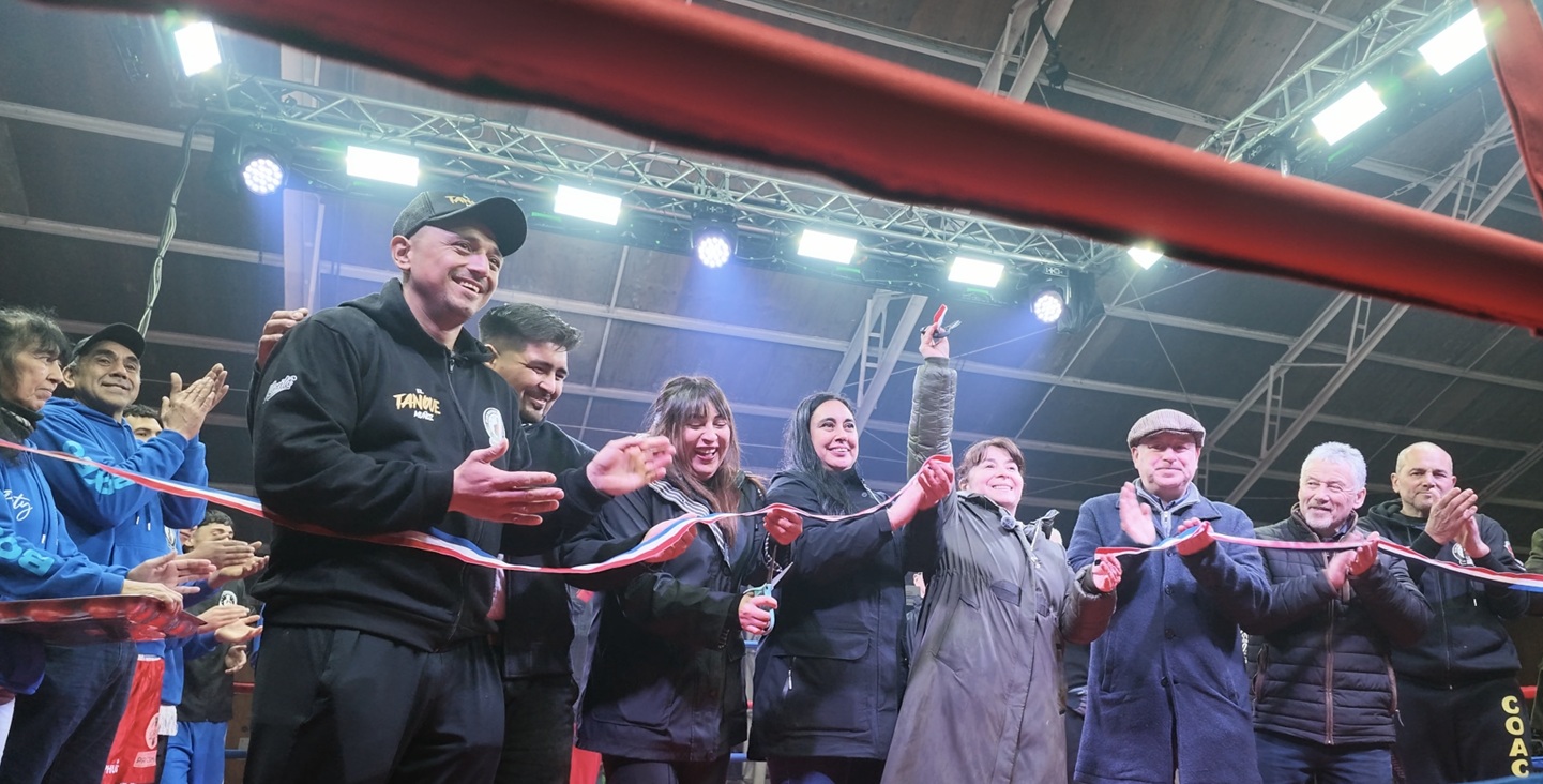 Municipalidad de Dalcahue inaugura su primer ring profesional y consolida un nuevo impulso para el boxeo comunal