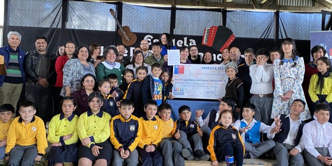Puchaurán, entregan fondos para mejoramiento de escuela (19)
