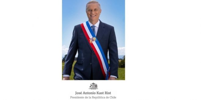 PRESIDENTE KAST recorte